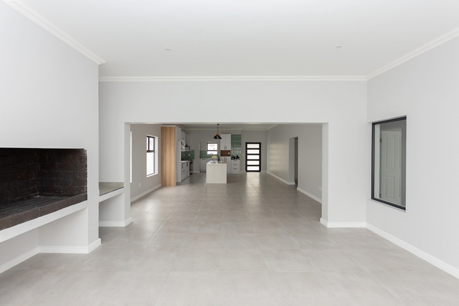 3 Bedroom Property for Sale in Sandy Point Western Cape